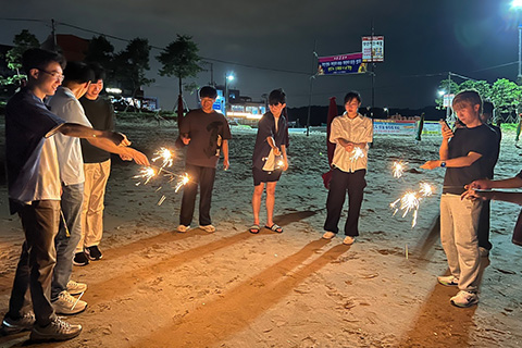 세치혀 활동 사진